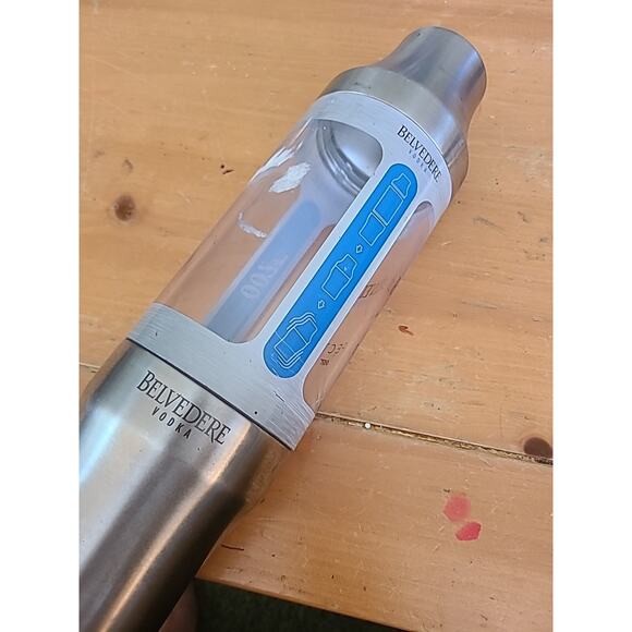 Belvedere Vodka 007 James Bond *Spectre* Cocktail Shaker for Your Bar 14.5” - Picture 3 of 7